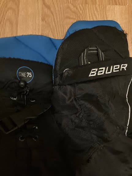 Bauer Supreme One.75 ishockeybyxor junior, svart