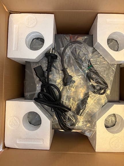 Creative megaworks 550 THX 5.1 datorhögtalare – ny, oanvänd i kartong