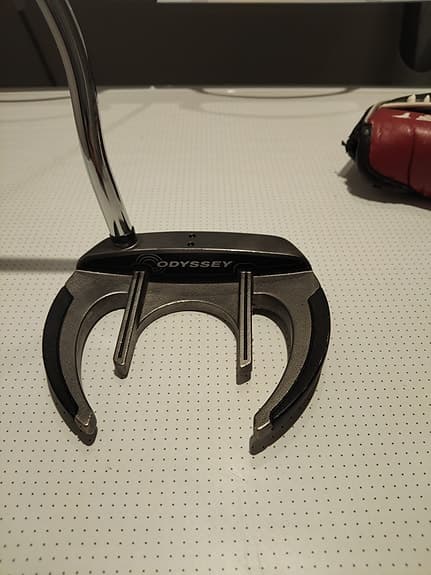 Odyssey White hot sabertooth putter