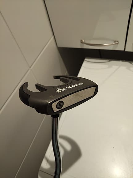 Odyssey White hot sabertooth putter