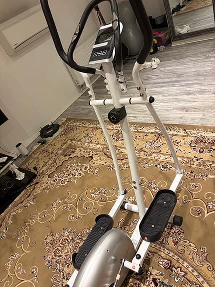 Crosstrainer med träningsdator vit/svart