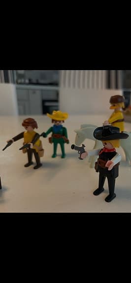 Playmobil-  figurer med tillbehör