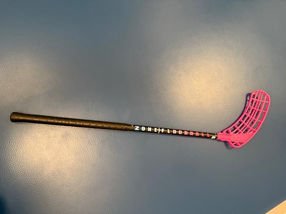 Zone Floorball Air JR HYPERLIGHT F35 innebandyklubba junior svart/rosa