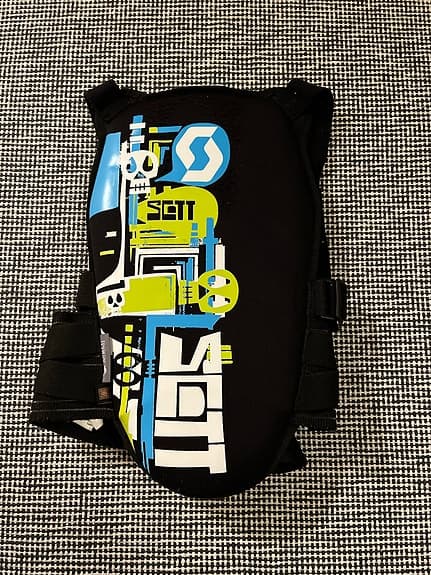 Ryggskydd Scott stl XS