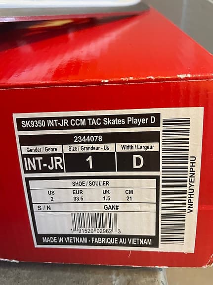 CCM Tacks ishockeyskridskor barn storlek 33 svart