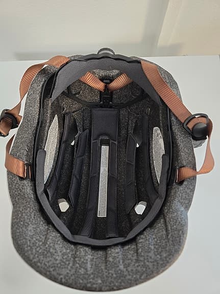 Cykelhjälm med bakbelysning