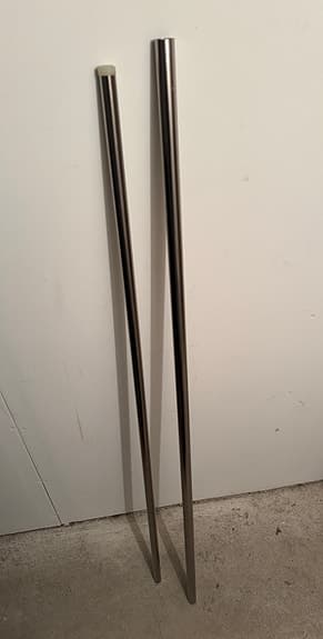 Stabil. Flexibel stång för gardiner / draperi / duschdraperi. 100-175 cm.