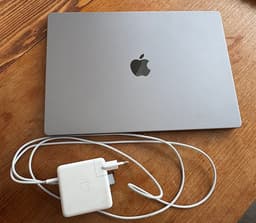 MacBook Pro 16” M1 Pro 16GB / 512GB – Fabriksåterställd, fint skick