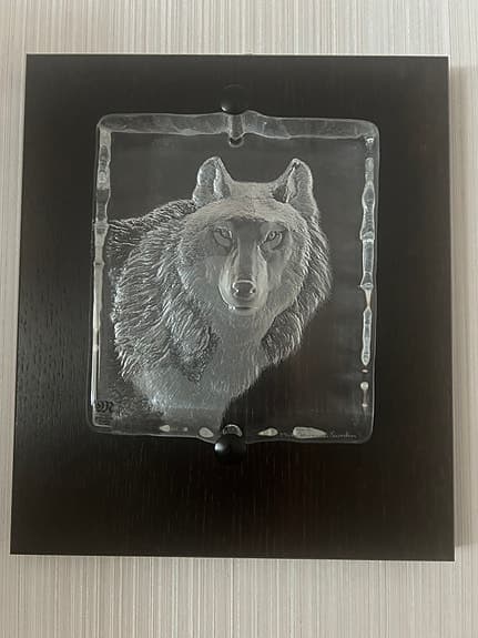 väggdekoration glas med vargmotiv