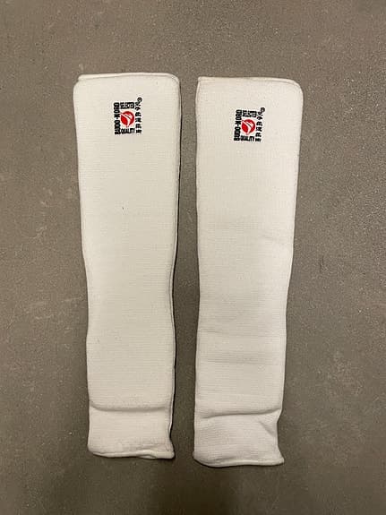 Benskydd kampsport Budo-Nord