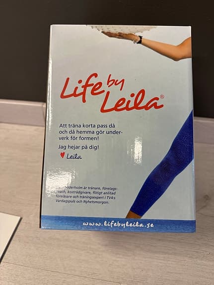 Pärlan pilatesboll 55 cm, pärlemorvit med massagepiggar