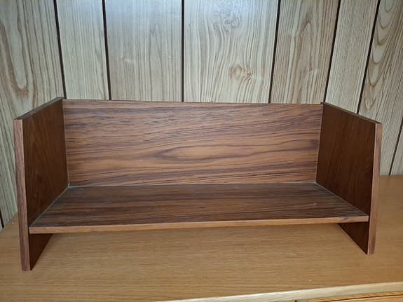 Teak hylla i faner
