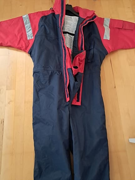 Helly Hansen flytoverall 50N röd marinblå 90+ kg