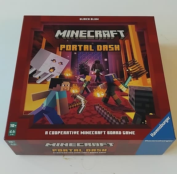 Minecraft: Portal Dash Brädspel | Nyskick & Ospelat | Ravensburger