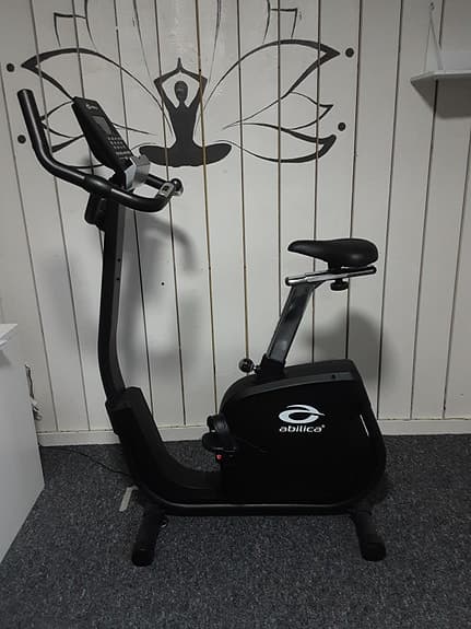 Abilica Voyage BT – Robust motionscykel med Bluetooth