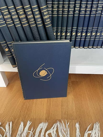 Årets ishockey (hela samlingen)