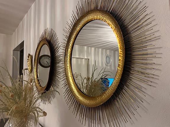 Mio väggspegel guld rund metall