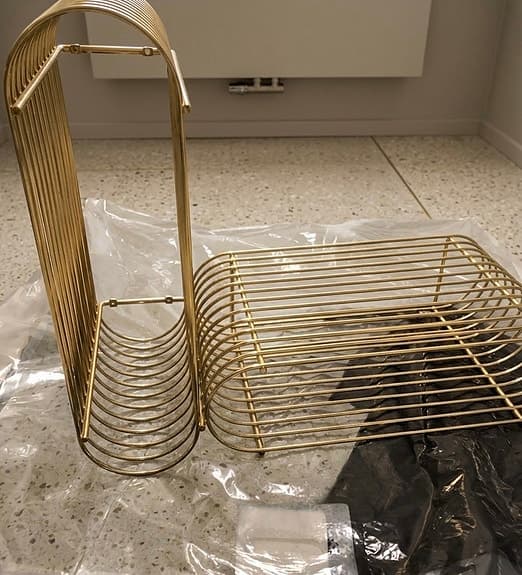 2 st AYTM Curva hyllor i mässing – nyskick