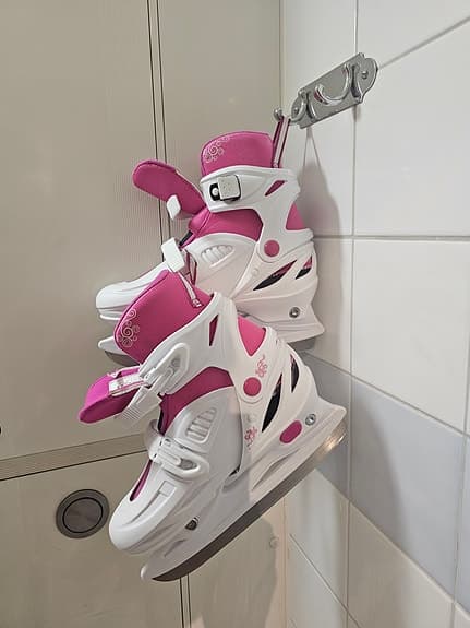 Justerbara barnskridskor Revolution Rookie 4 JR (Stl 33–36) – Nyskick!