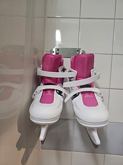 Justerbara barnskridskor Revolution Rookie 4 JR (Stl 33–36) – Nyskick!