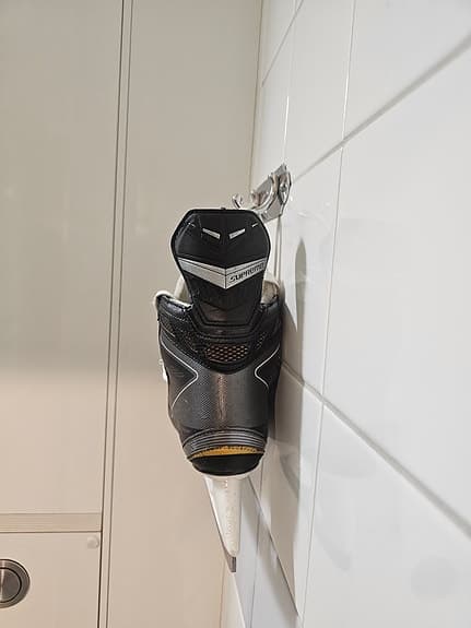 Fina Bauer Supreme 150 hockeyskridskor – Storlek 36,5