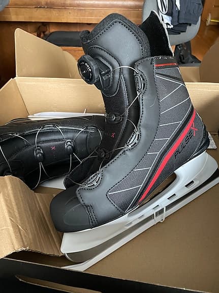 Revolution U Pulse X skridskor storlek 40 svart