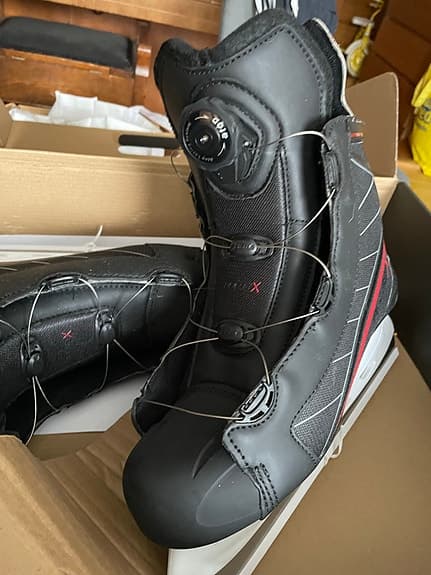 Revolution U Pulse X skridskor storlek 40 svart