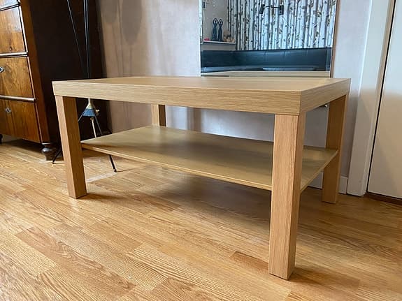 Välvårdat och knappt använt soffbord!