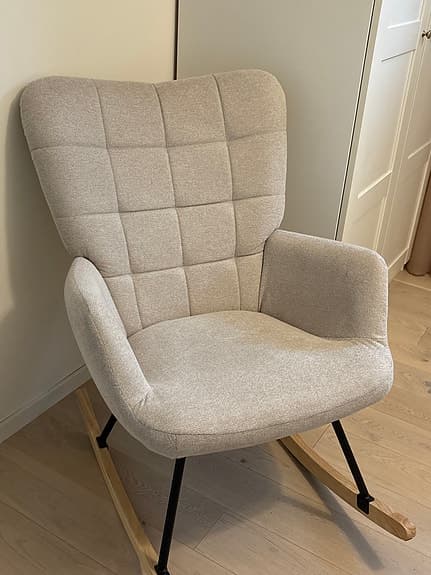 Gungstol fåtölj beige tyg