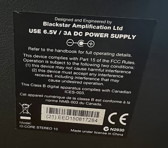 Förstärkare, audiobox, mikrofon med stativ. Finns i centrala Vaxholm.