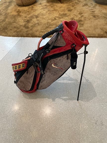 Nike golfbag standbag röd svart
