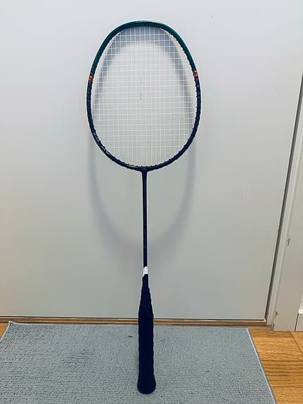Nyskick Yonex Astrox 99 Play 3:e generation badmintonracket