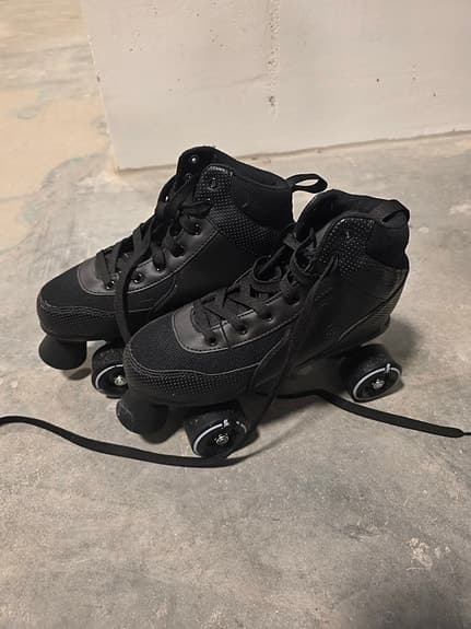 Story Nomad rullskridskor svart storlek 39