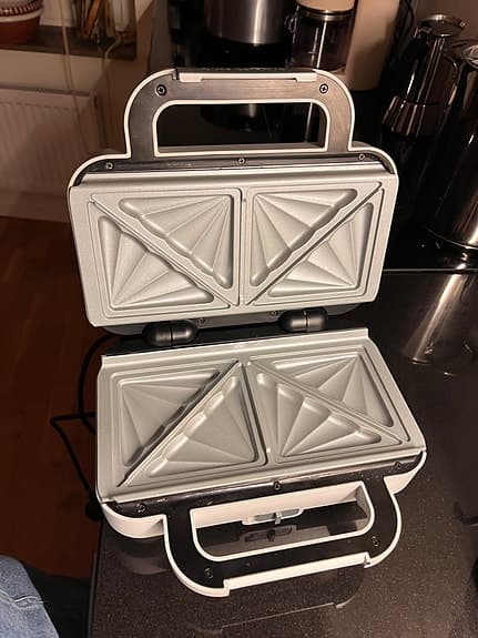 Breville smörgåsgrill Force Toastie vit