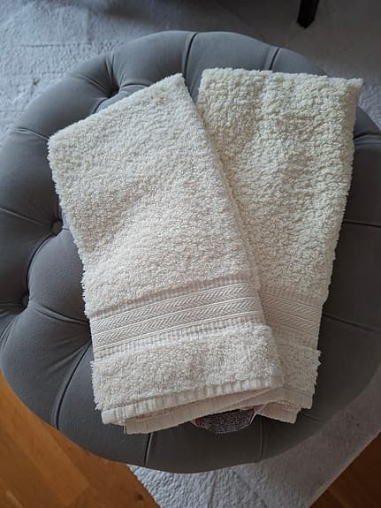 Scarlet Santens handdukar vit frotté