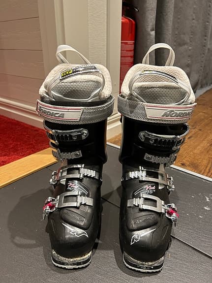 Nordica NXT N6 pjäxor svart vit