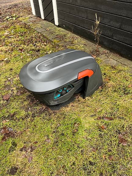 Robotgräsklippare Gardena 2024 smart SILENO life 700 m² + Hus