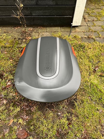 Robotgräsklippare Gardena 2024 smart SILENO life 700 m² + Hus