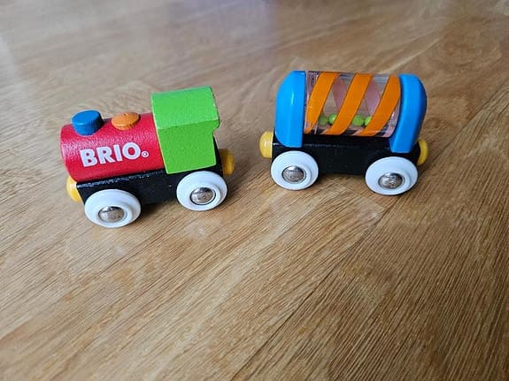 BRIO järnväg med tåg