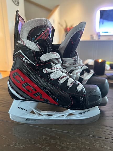 CCM JetSpeed FT6 Pro storlek 30