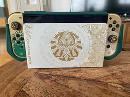 Nintendo Switch OLED Model, The Legend of Zelda: Tears of the Kingdom Edition