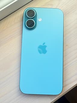 Apple iPhone 16