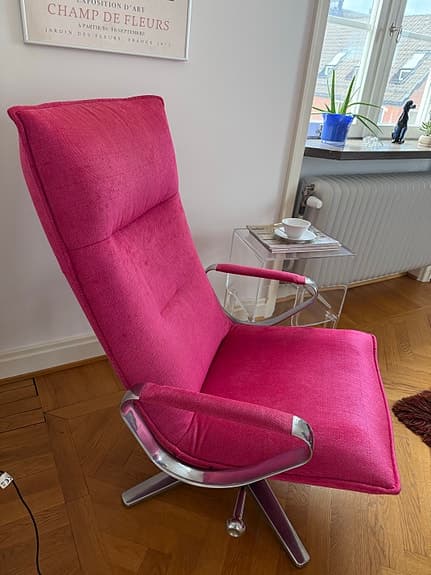 Conform design fåtölj med fotpall
