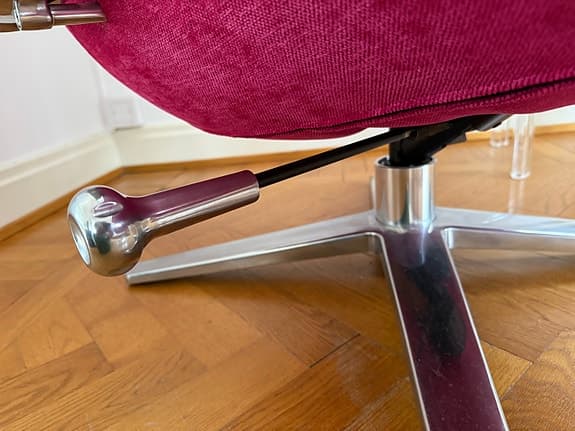 Conform design fåtölj med fotpall