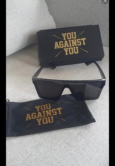 Solglasögon från You Against You