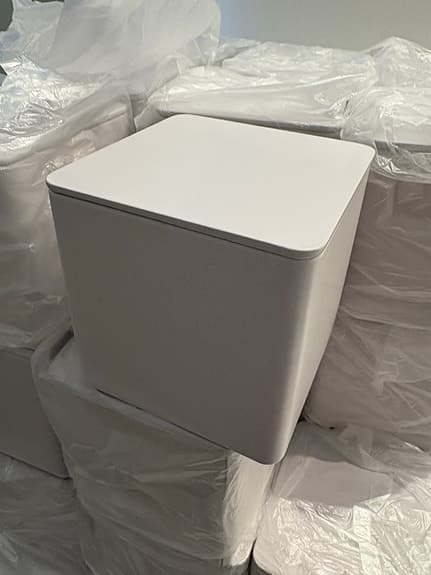 34 Förvaringsburkar  plåt vit kvadratisk