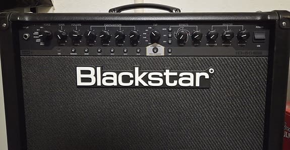 Blackstar ID:60 TVP förstärkare med footswitch