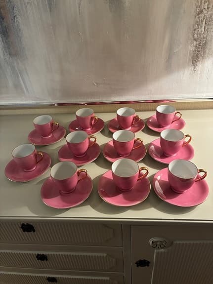🌺 Duka till midsommar. Espresso/mocca/kaffekoppar 50-talet