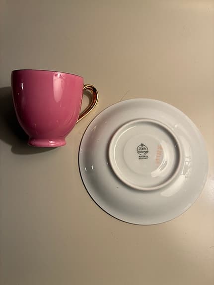 🌺 Duka till midsommar. Espresso/mocca/kaffekoppar 50-talet