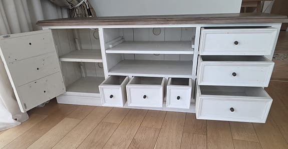 PGT Reclaimed Cornwall TV-bänk 160 cm – massiv trä, mycket förvaring